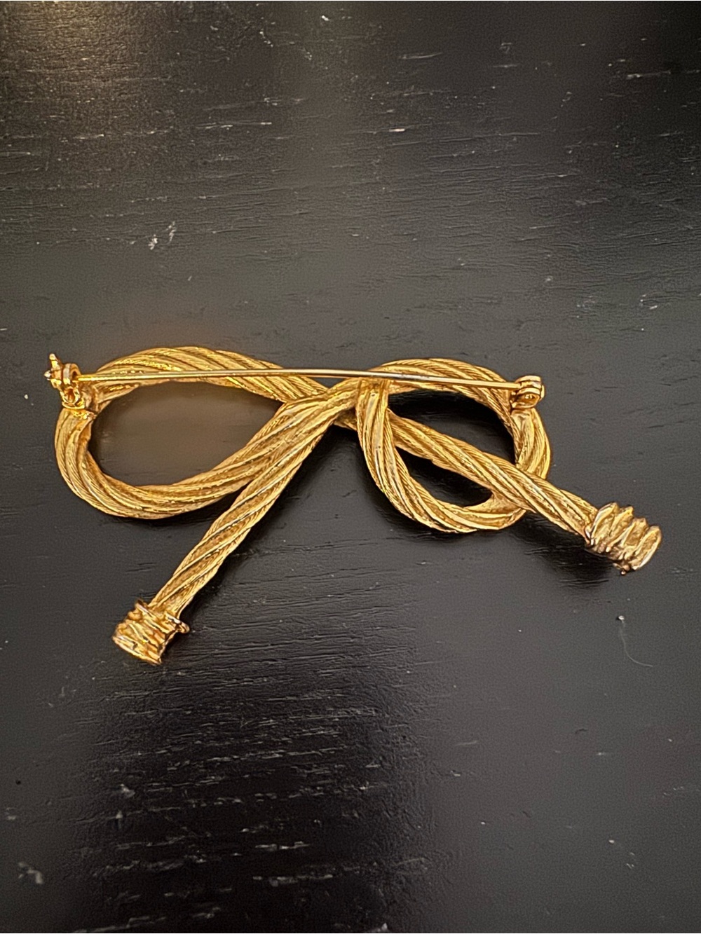 Gold Rope Bow Brooch - Designer Style Women's Jewelry - Picture 4 of 6